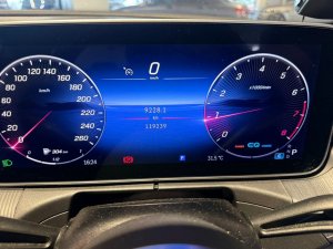 Mercedes Benz C180 Avantgarde Ln (Hybrid)