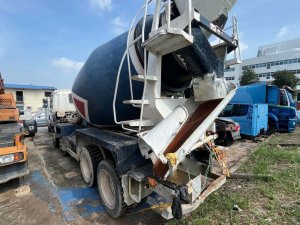 Isuzu CYH52S (Body Only)