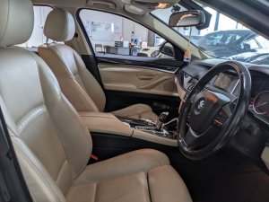 BMW 520i At 2wd 4dr Led Nav