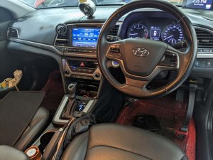 Hyundai Elantra AD 1.6 GLS AT