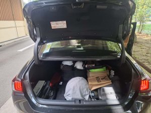 Lexus ES300H 4DR Sedan Luxury (Hybrid)