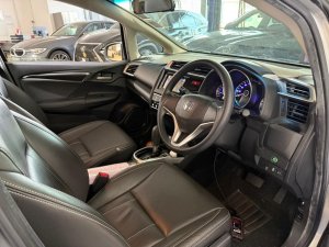 Honda Fit 1.3g F Package A