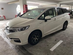 Honda Shuttle 1.5 Auto (Hybrid)