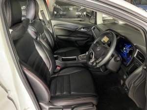 Honda Shuttle 1.5 Auto (Hybrid)