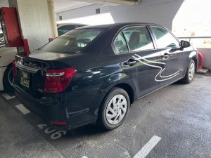 Toyota Corolla Axio 1.5 Cvt (Hybrid)