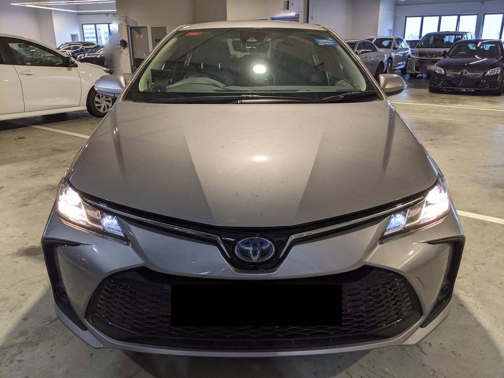Toyota Corolla Altis Hybrid (Hybrid)