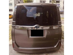 Toyota Voxy Hybrid 7 Seater 1.8V Cvt (Hybrid)