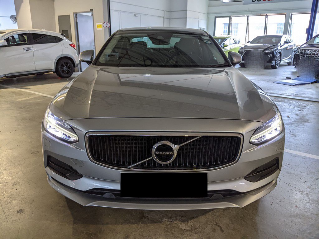 Volvo S90 T5 Momentum