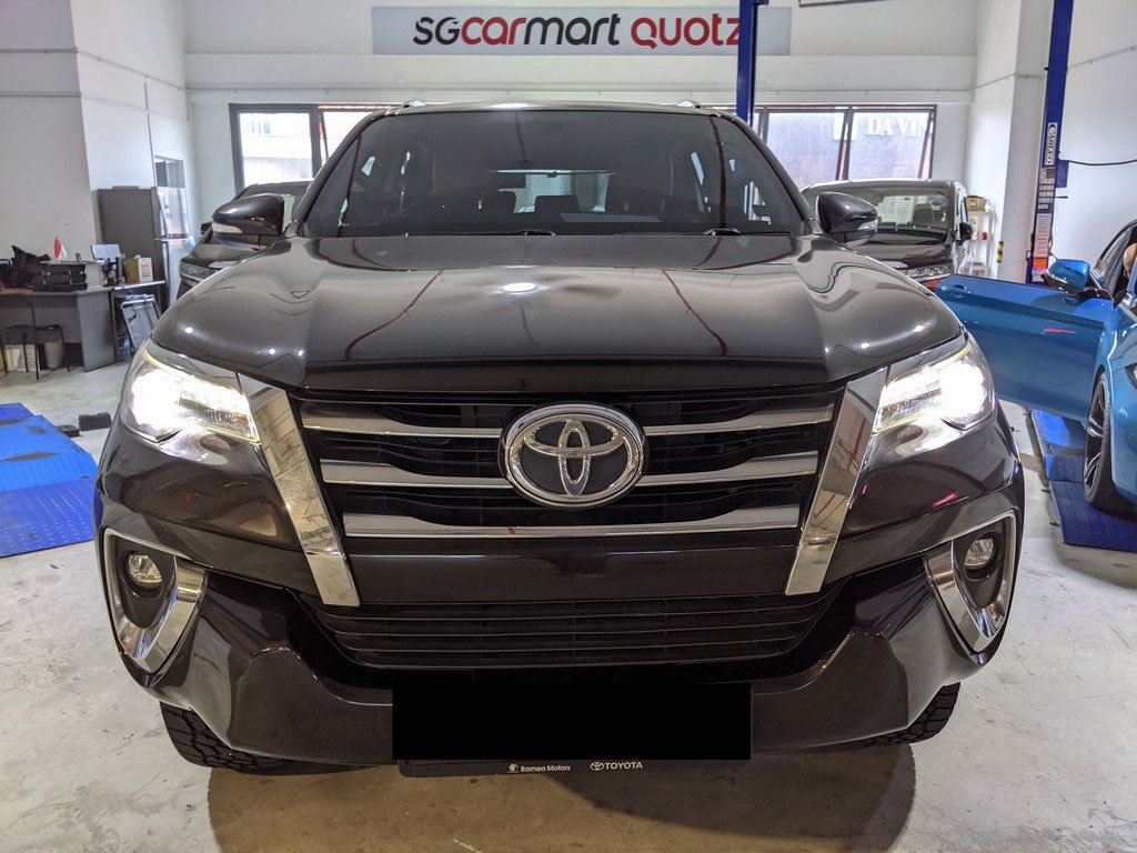 Toyota Fortuner 2.7 At