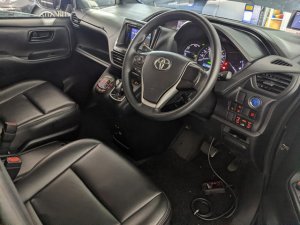 Toyota Noah 7 Seater 1.8x Cvt (Hybrid)