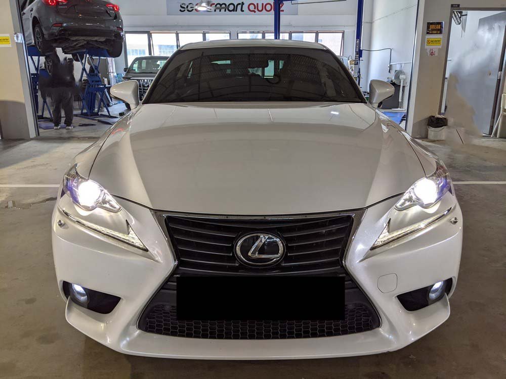 Lexus IS200T Executive