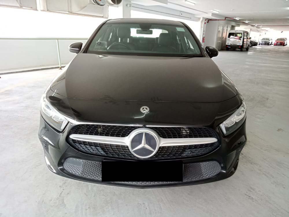 Mercedes Benz A200 Saloon Progressive (R18 Led)
