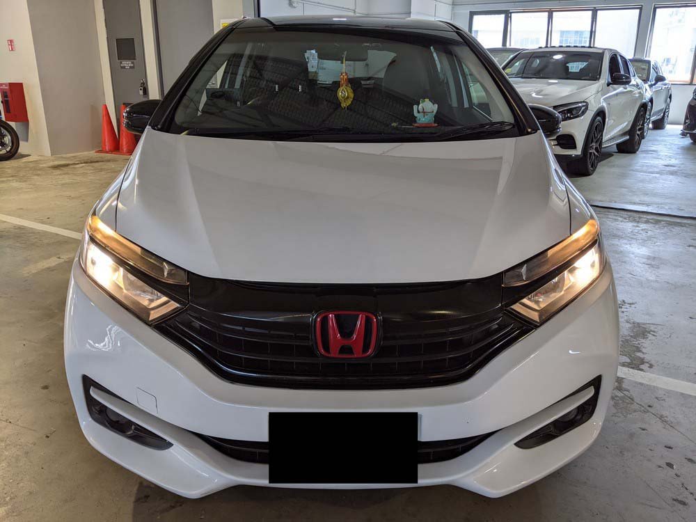 Honda Shuttle Hybrid 1.5 Auto (Hybrid)