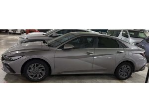 Hyundai CN7 Avante 1.6 Gdi Hev S (Hybrid)