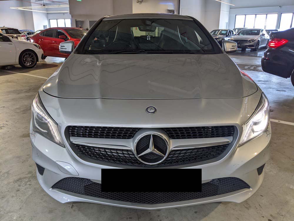 Mercedes Benz CLA180 (R18 BI)
