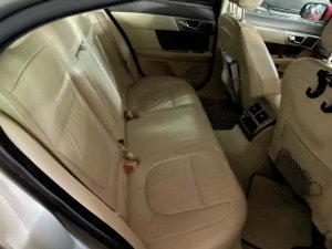 Jaguar Xf 3.0 V6 Luxury At Abs D/ab Hid 2wd 4dr (COE Till 12/2030)