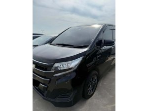 Toyota Noah 1.8x Cvt (Hybrid)