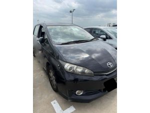 Toyota Wish 1.8 Cvt