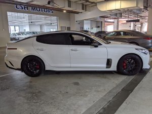 Kia Stinger 2.0a 2wd Sunroof