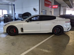 Kia Stinger 2.0a 2wd Sunroof