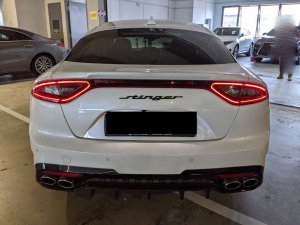 Kia Stinger 2.0a 2wd Sunroof