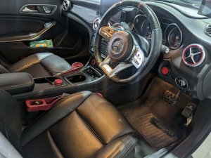 Mercedes Benz Cla180 Sb Urban (r18 Led)