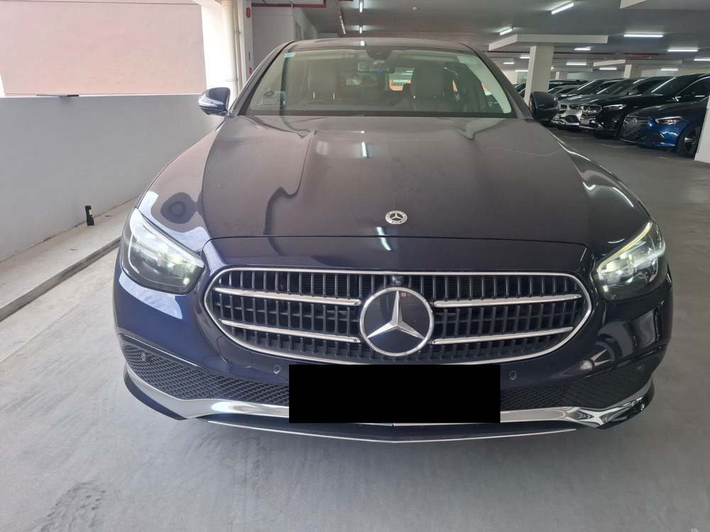 Mercedes Benz E200 Sedan AVG