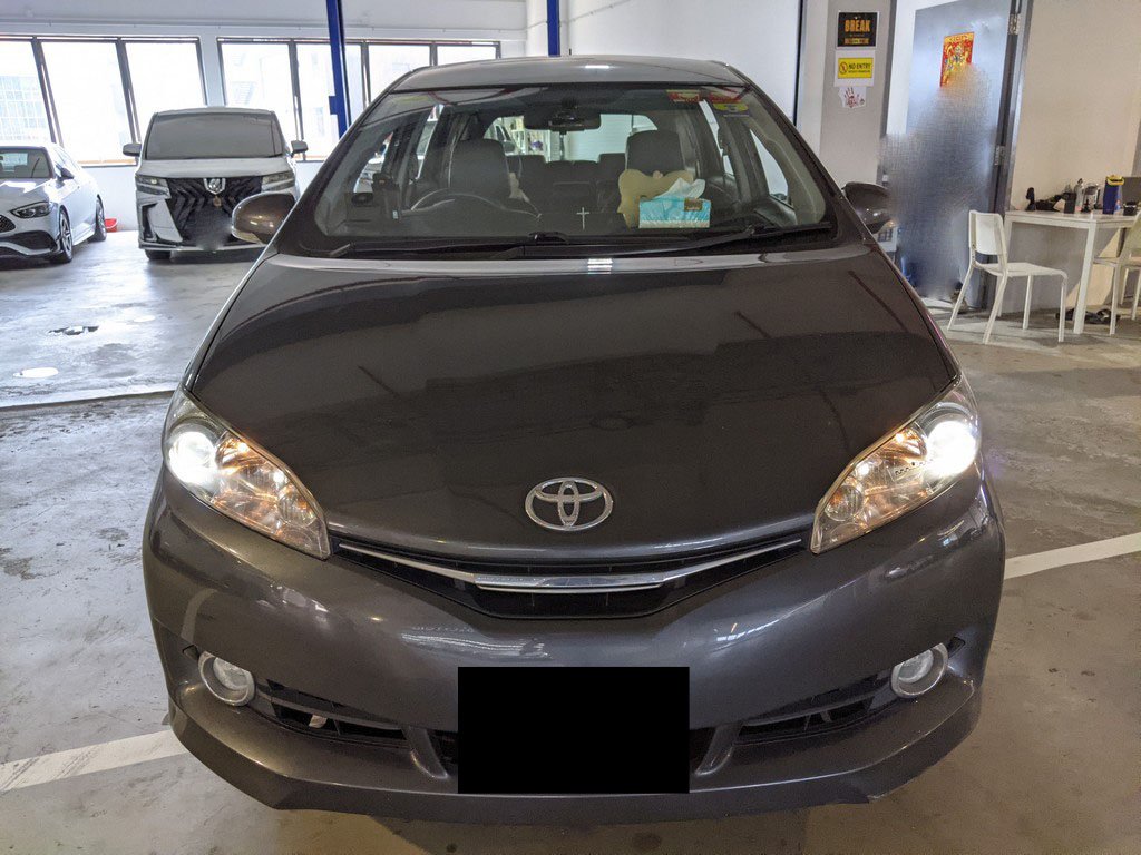Toyota Wish 1.8 Cvt