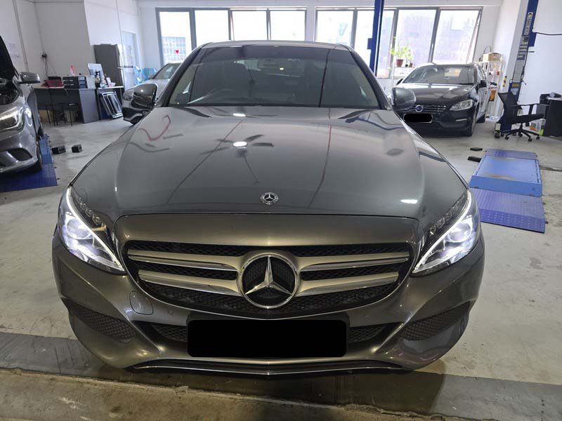 Mercedes Benz C180 Avantgarde (r17 Led)