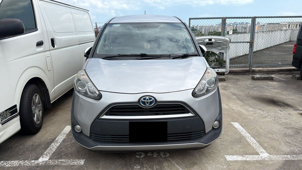 Toyota Sienta 1.5g Cvt (Hybrid)