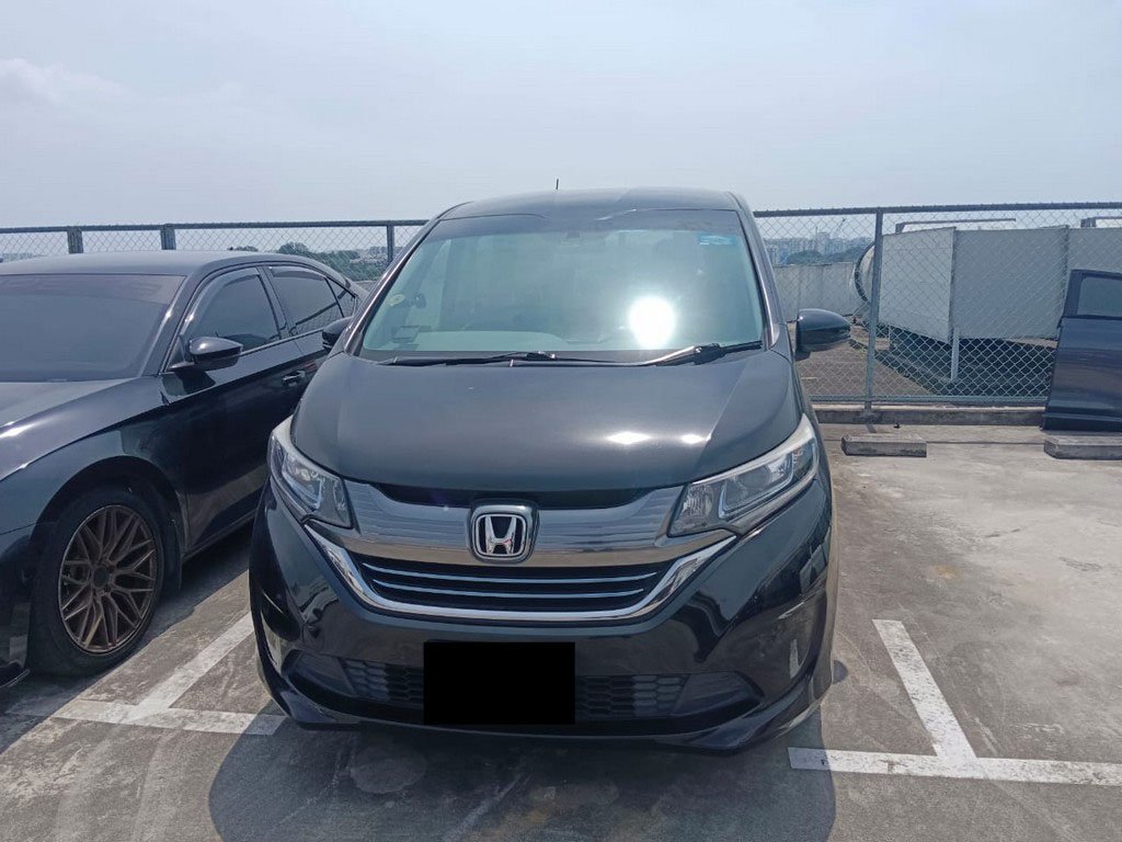 Honda Freed 1.5g Auto (Hybrid)