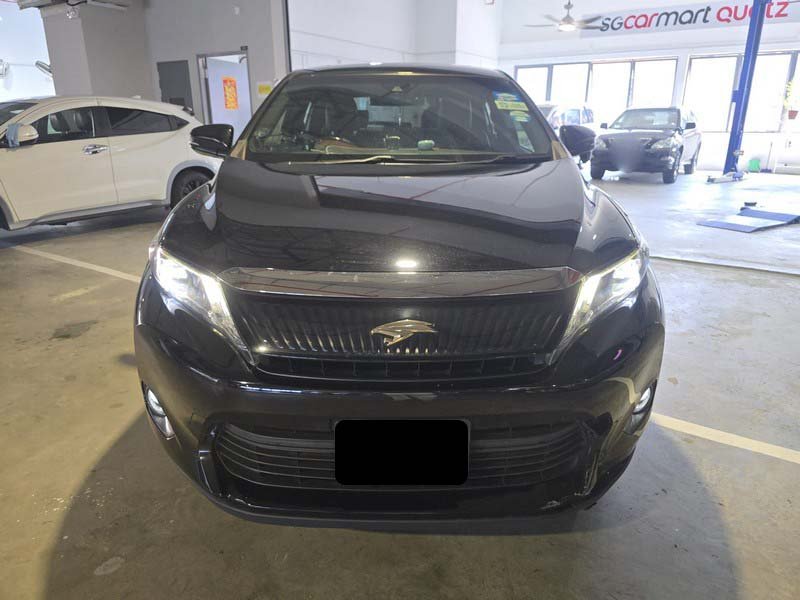Toyota Harrier Premium 2.0 Cvt