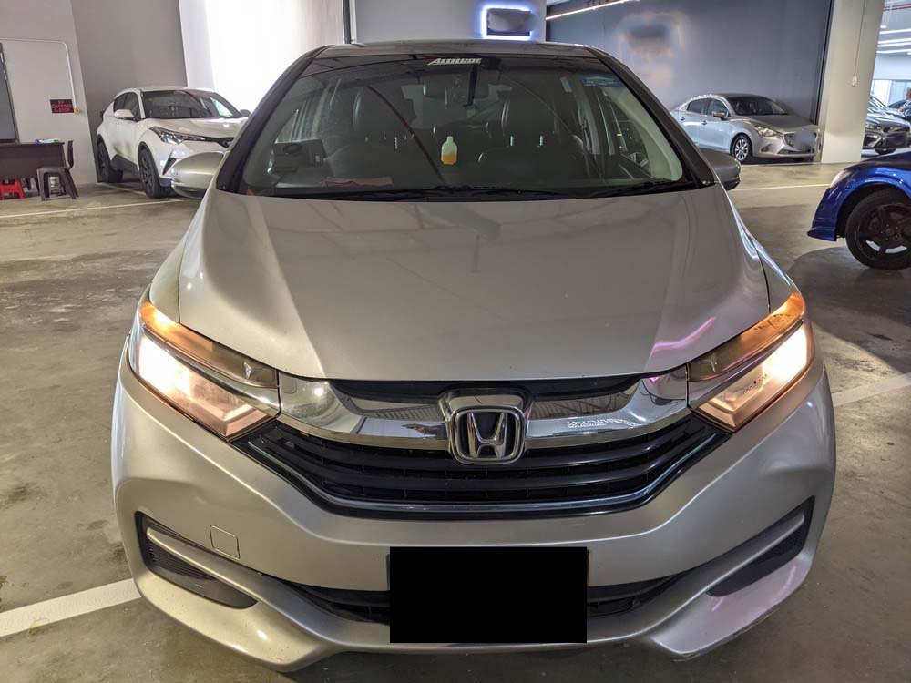 Honda Shuttle Hybrid 1.5 A (Hybrid)