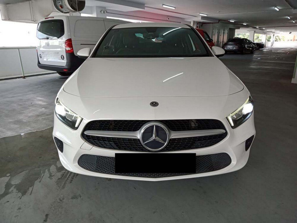 Mercedes Benz A200 Saloon Progressive (R18 Led)