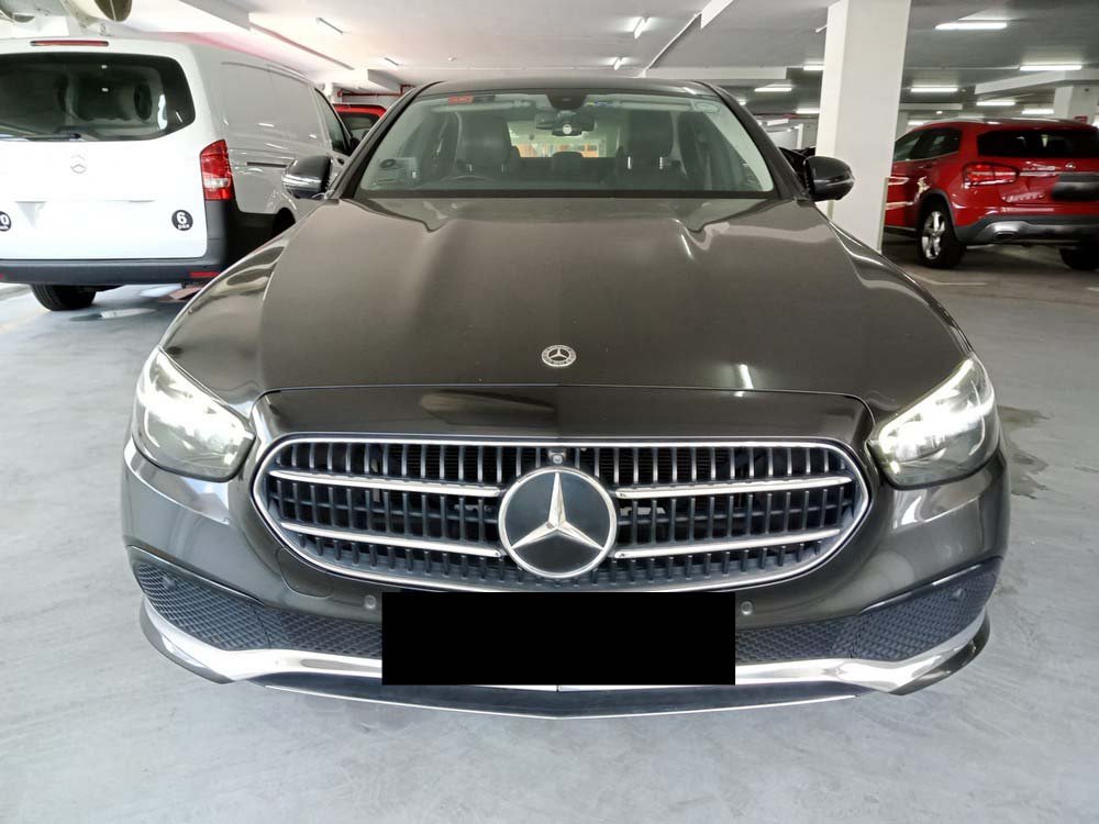 Mercedes Benz E200 Sedan Avg