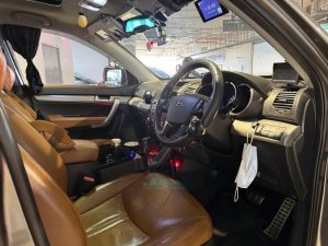 Kia Sorento 2.4 At Abs D/ab 2wd 5dr Hid Sr (COE Till 04/2030)