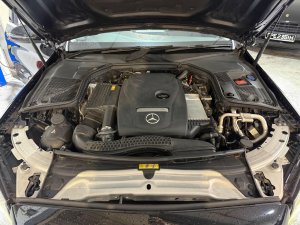 Mercedes Benz C180 Avg (r17 Led)