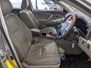 Toyota Camry 2.0 Auto Abs Airbag (COE Till 03/2029)