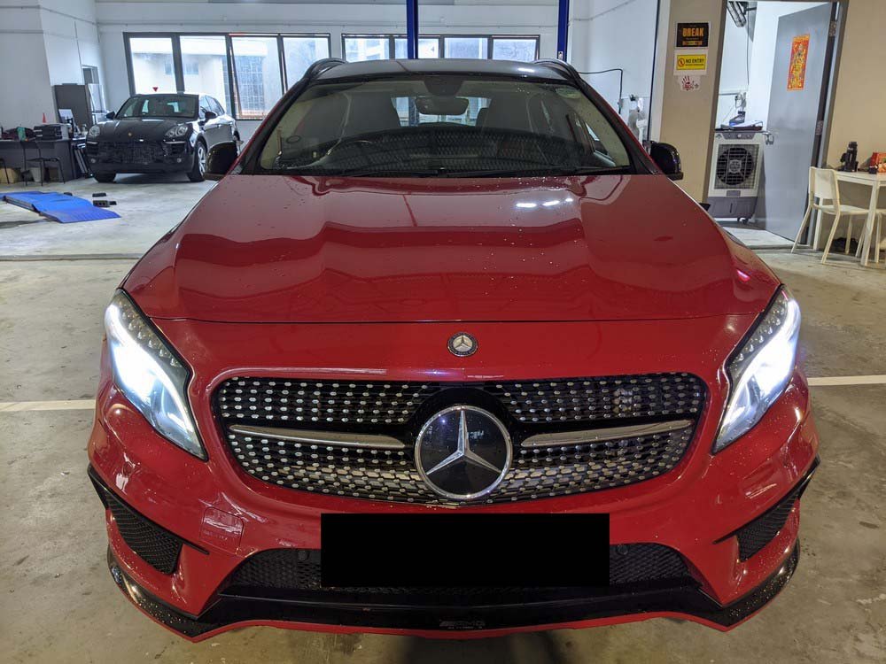 Mercedes Benz GLA180 (R18 BI)