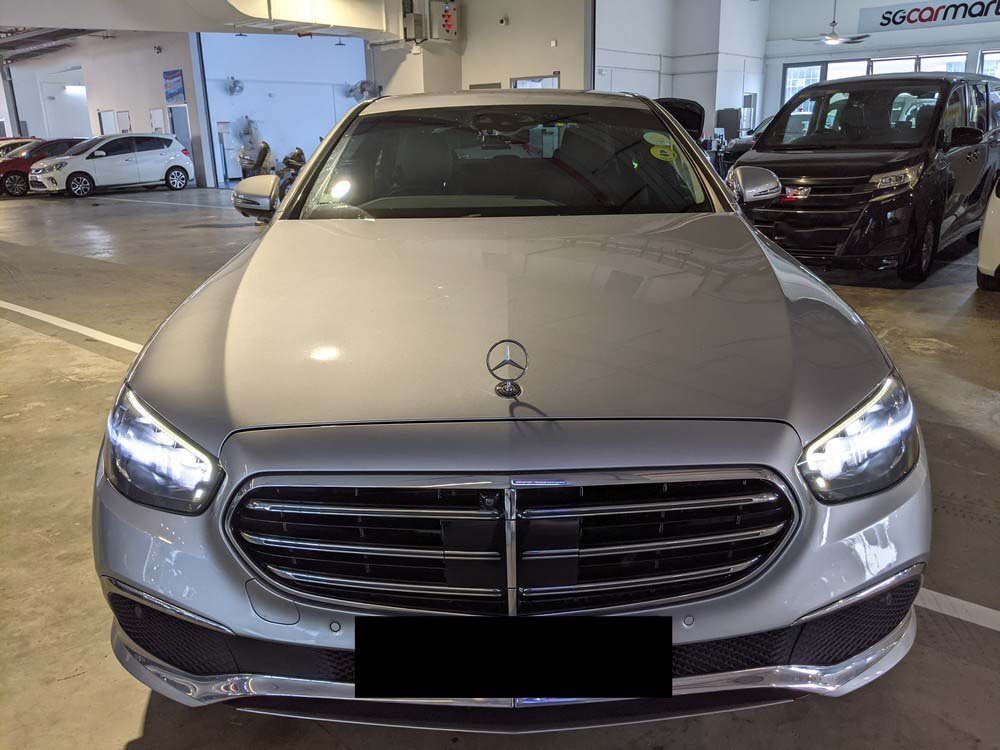 Mercedes Benz E200 Sedan Exclusive