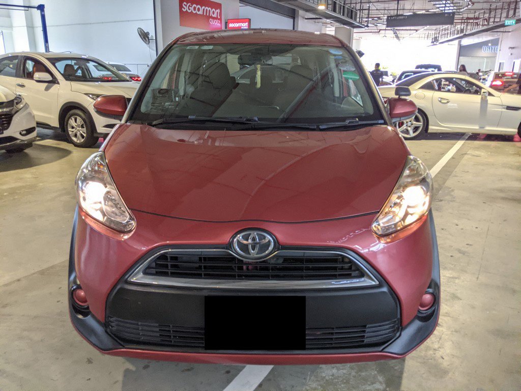 Toyota Sienta 1.5g Cvt Abs D/airbag 2wd 5dr