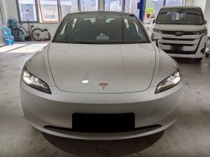 Tesla Model 3 Rwd (Electric Vehicle)