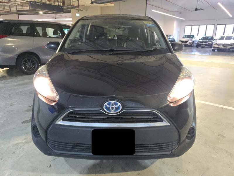 Toyota Sienta 1.5x Hybrid At Abs D/airbag 2wd (Hybrid)