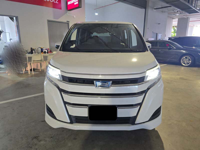 Toyota Noah Hybrid 1.8x Cvt (Hybrid)