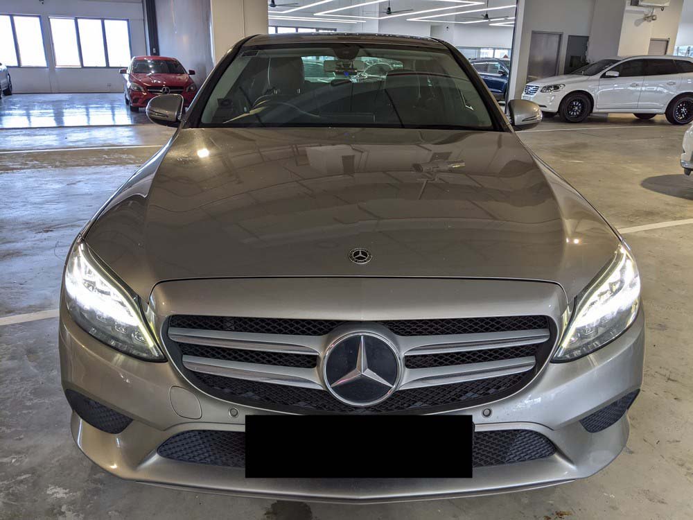 Mercedes Benz C180 Avg (R17 Led)