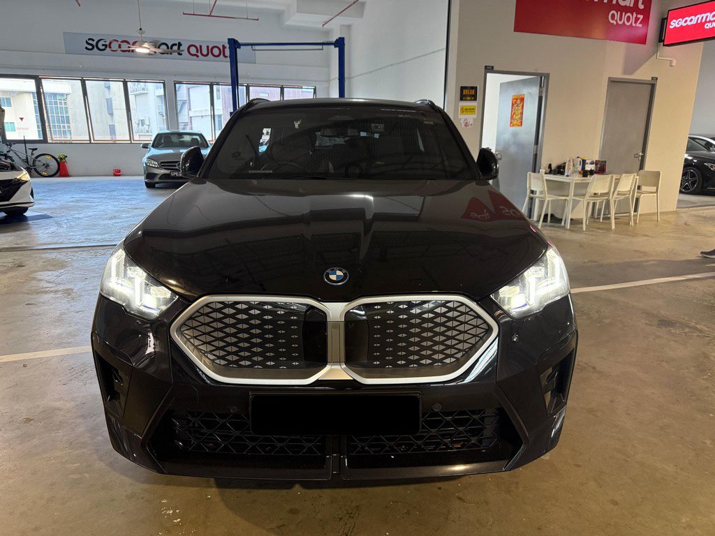 BMW Ix2 Edrive20 Mspt Aled (Electric Vehicle)