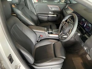 Mercedes Benz GLA180 Progressive