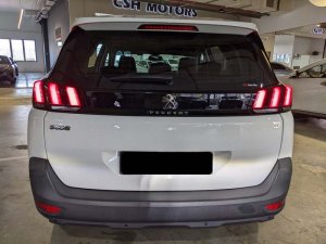 Peugeot 5008 1.6 Puretech Eat8 Active