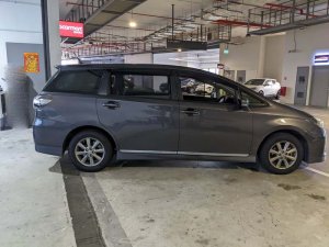 Toyota Wish 1.8 Cvt