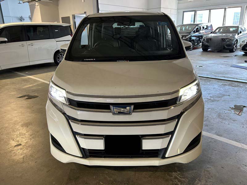 Toyota Noah Hybrid 1.8x Cvt (Hybrid)